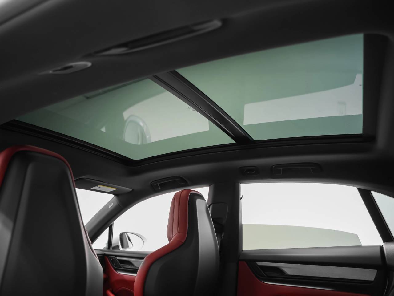 2025 Porsche Macan Macan 4S Electric