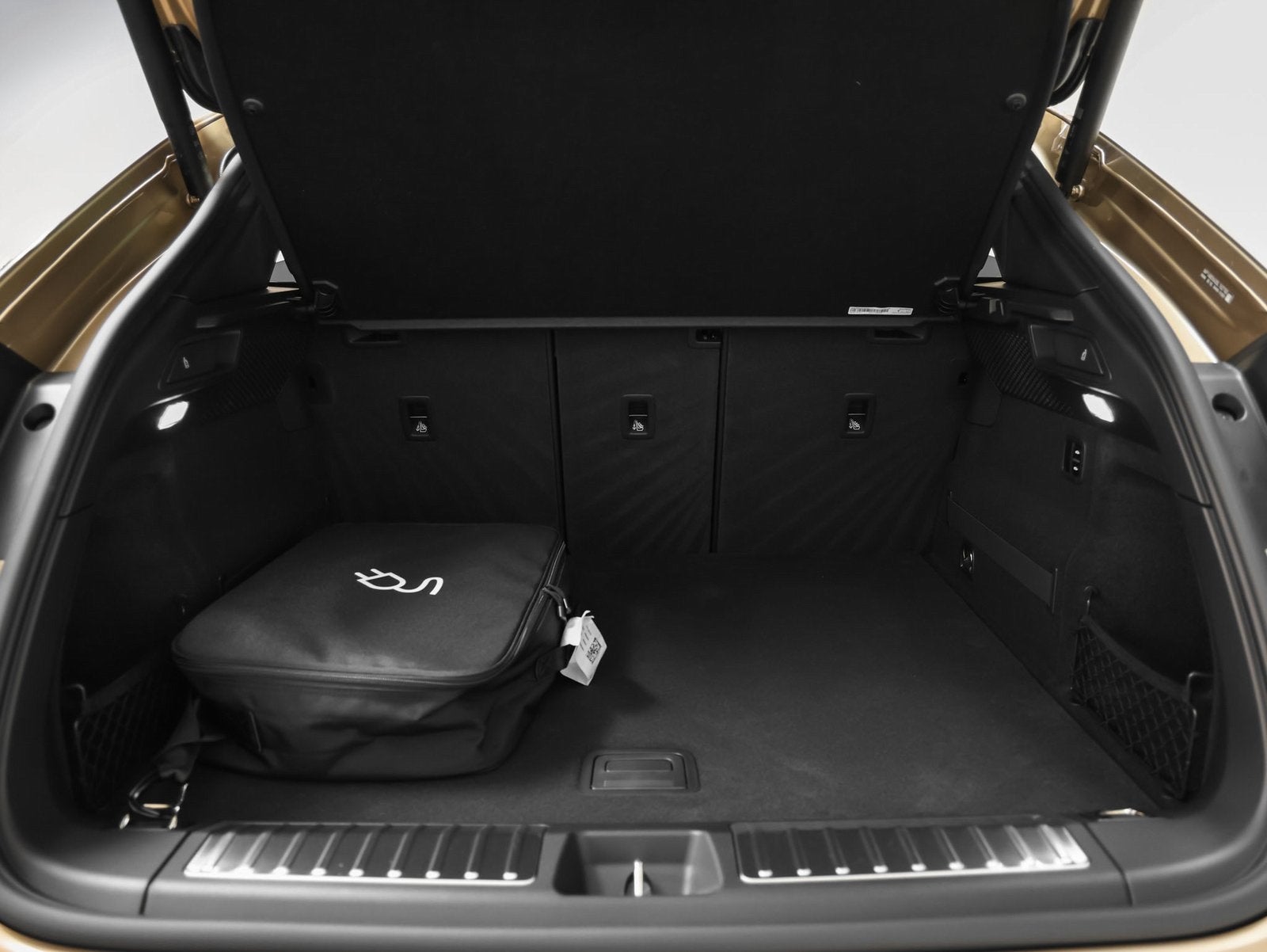 2025 Porsche Macan Macan 4S Electric