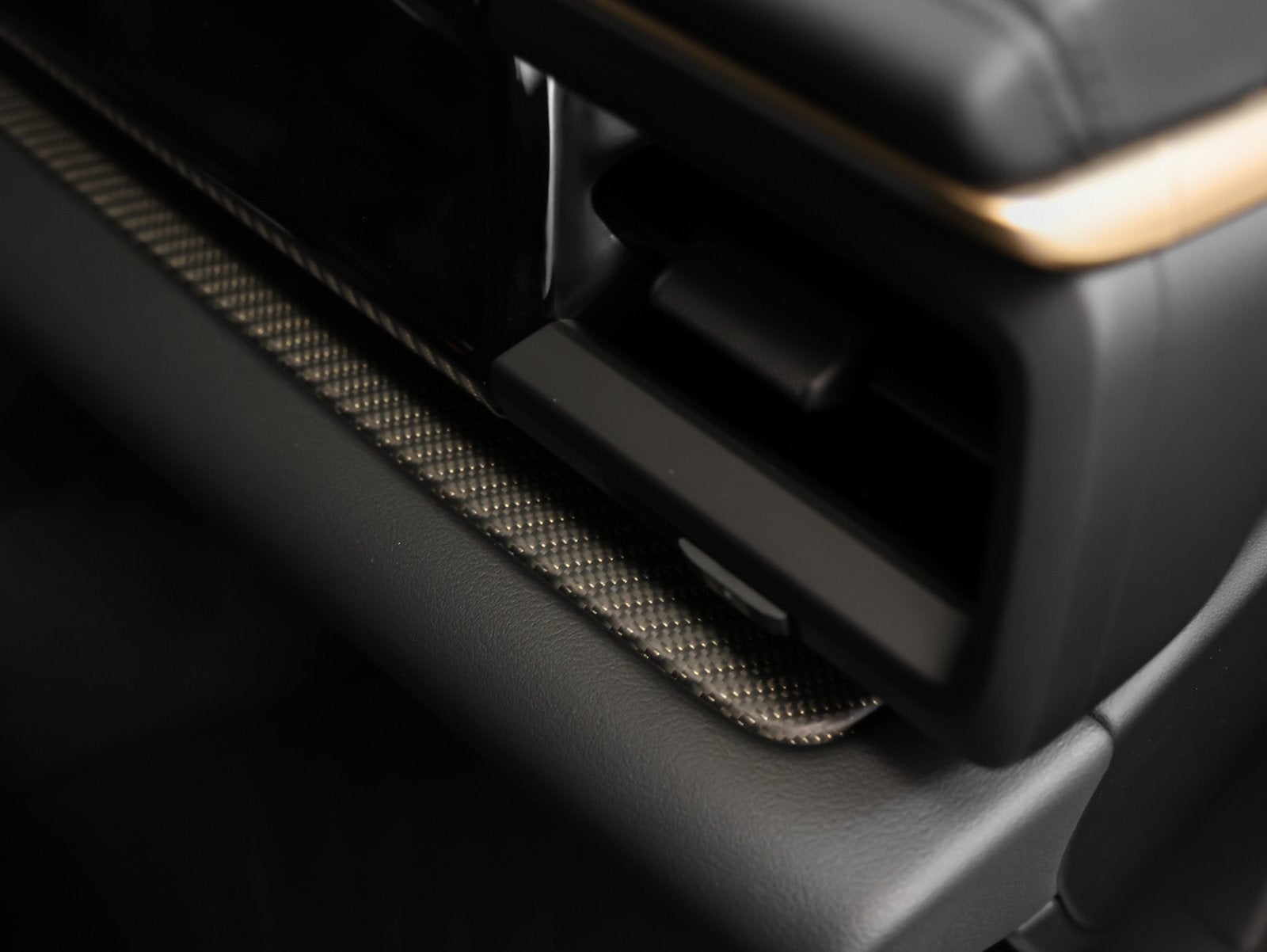 2025 Porsche Macan Macan 4S Electric