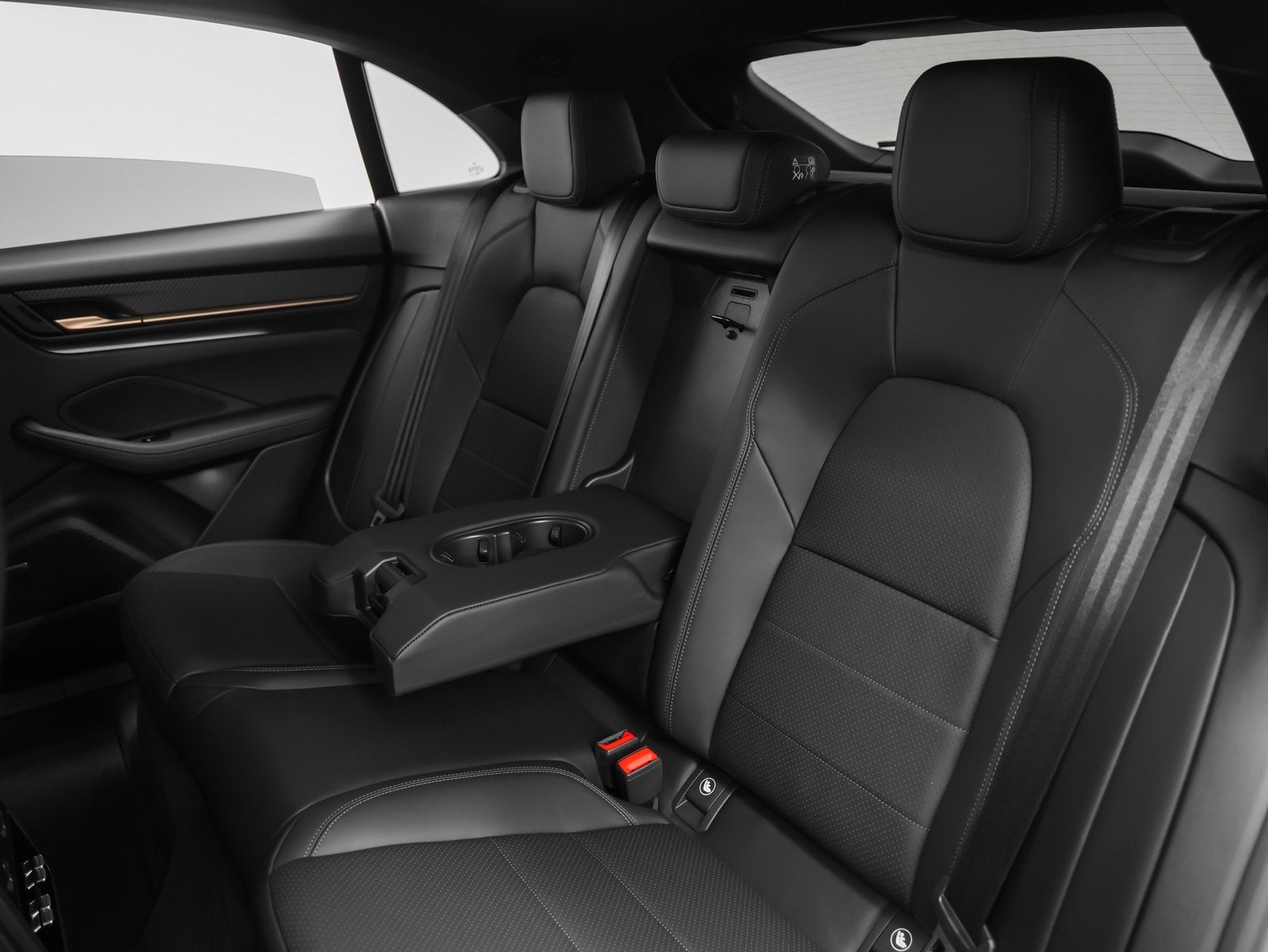 2025 Porsche Macan Macan 4S Electric