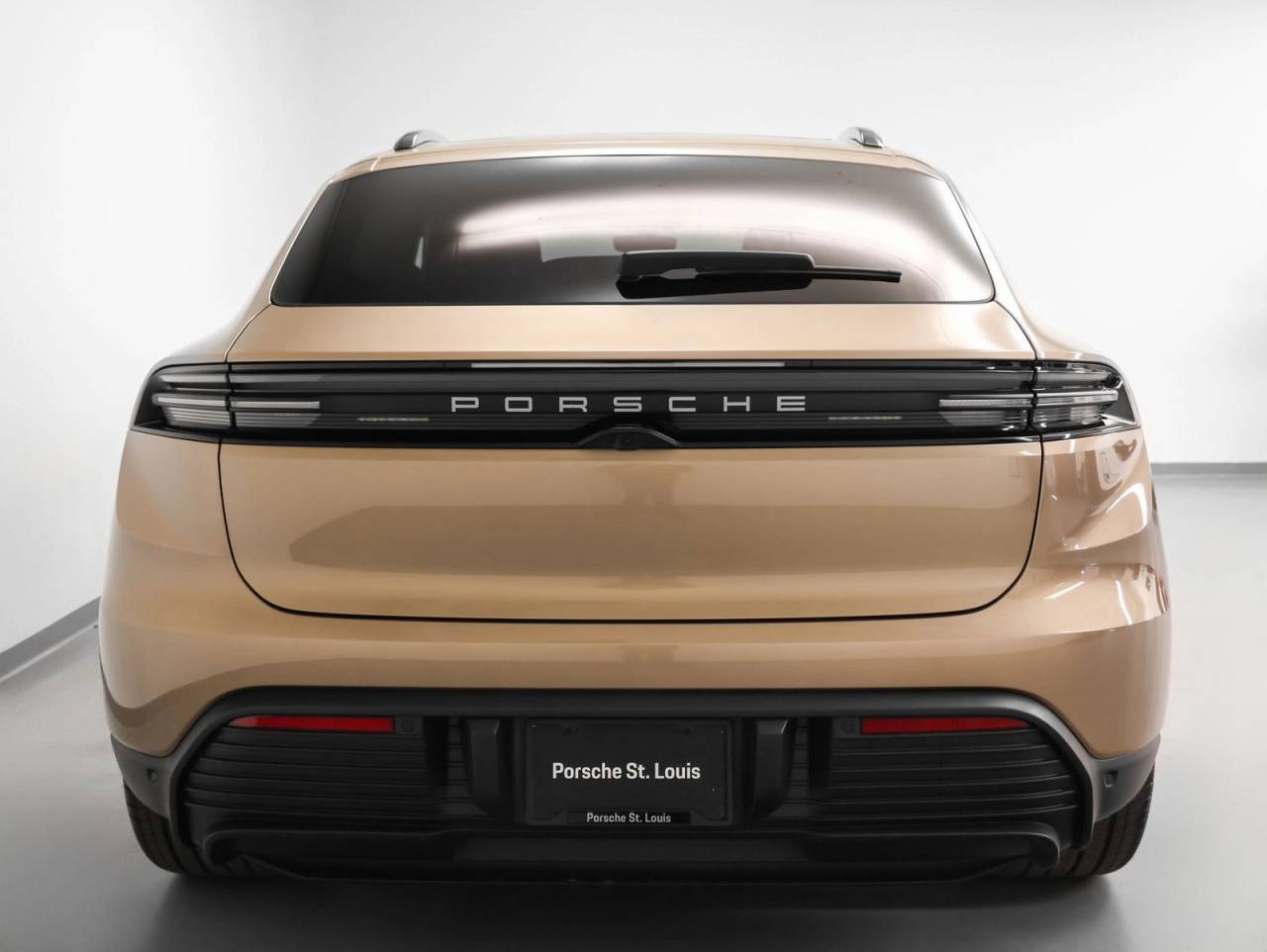 2025 Porsche Macan Macan 4S Electric