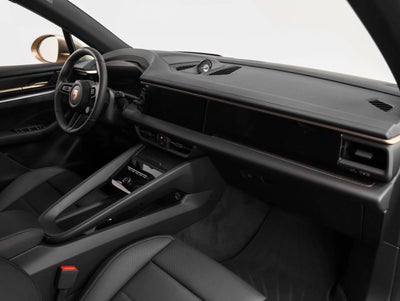 2025 Porsche Macan Macan 4S Electric