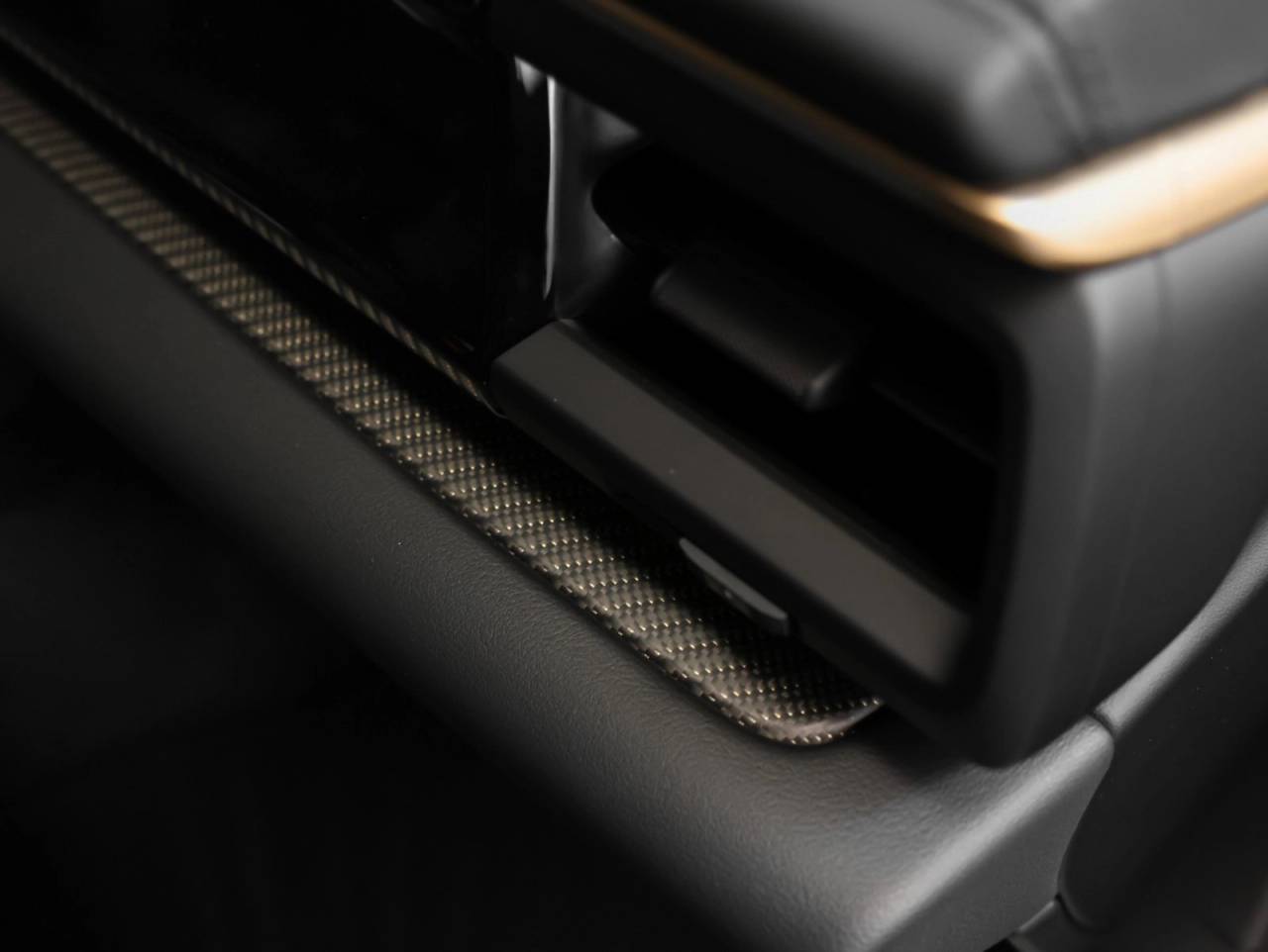 2025 Porsche Macan Macan 4S Electric