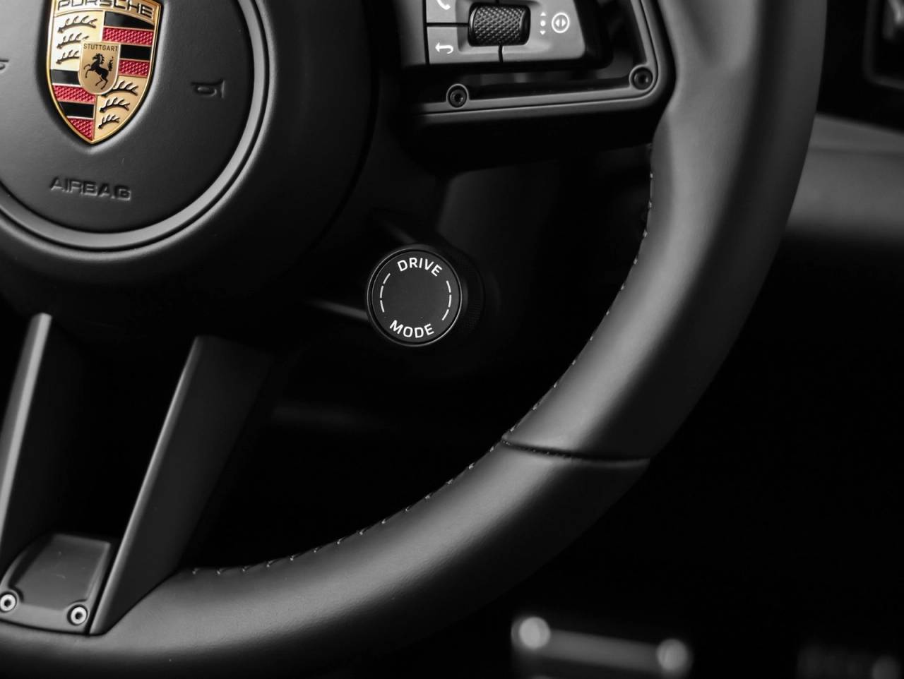 2025 Porsche Macan Macan 4S Electric