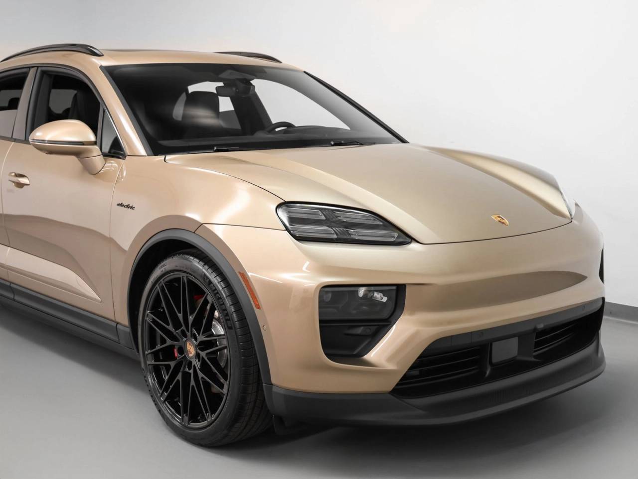 2025 Porsche Macan Macan 4S Electric