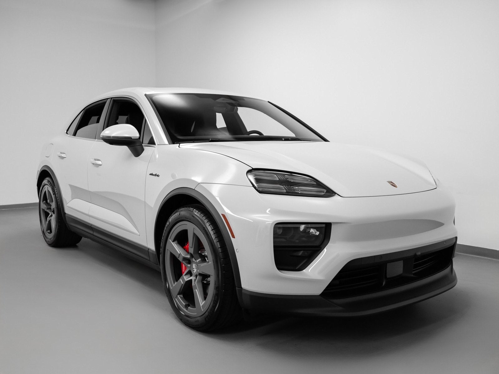 2025 Porsche Macan Macan 4S Electric