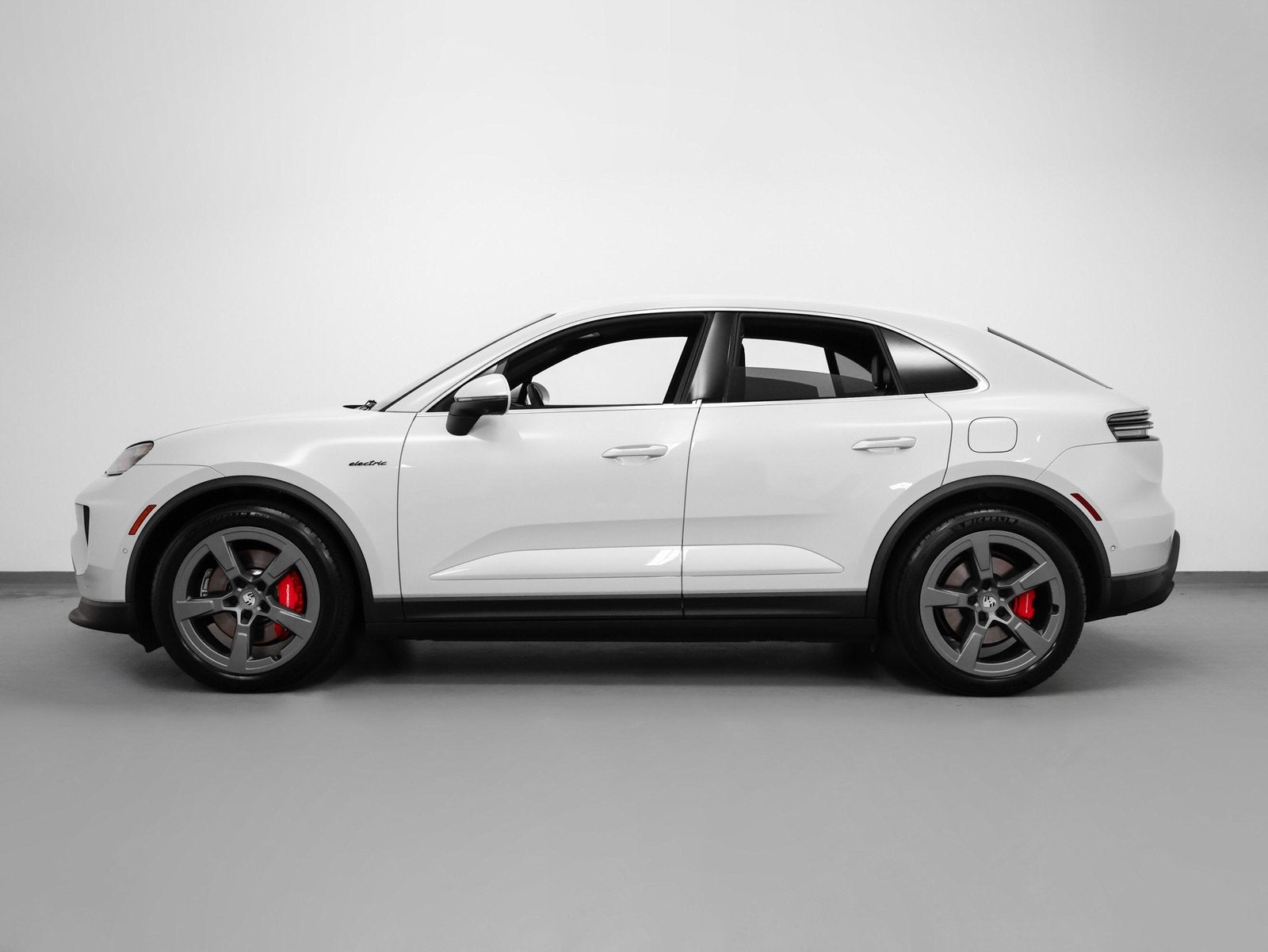 2025 Porsche Macan Macan 4S Electric