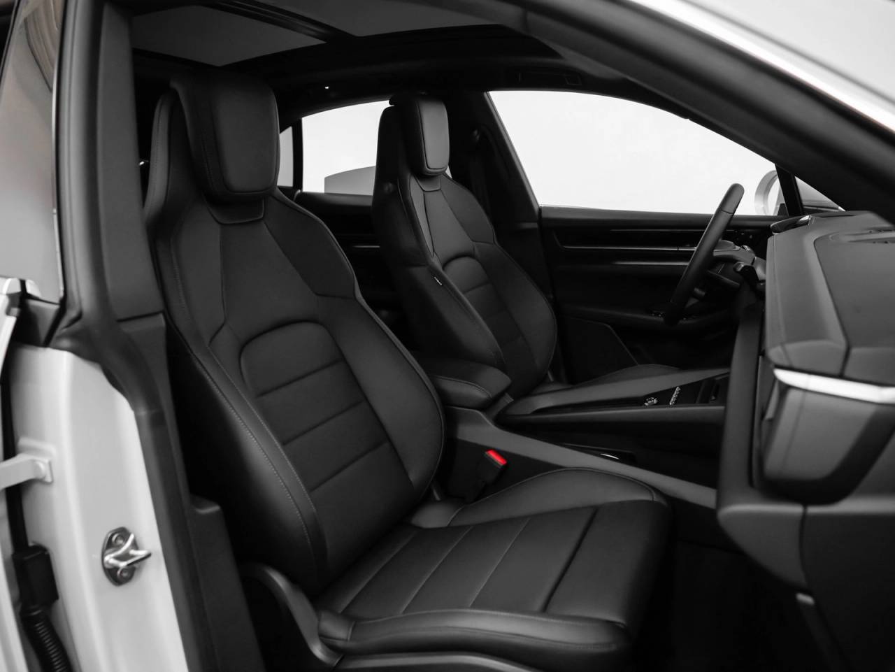 2025 Porsche Macan Macan 4S Electric