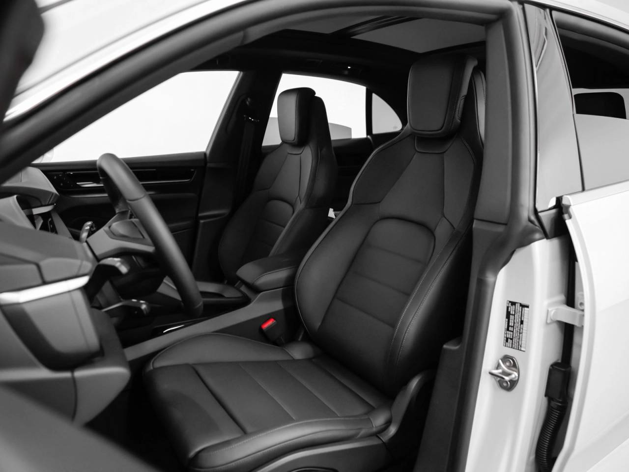 2025 Porsche Macan Macan 4S Electric