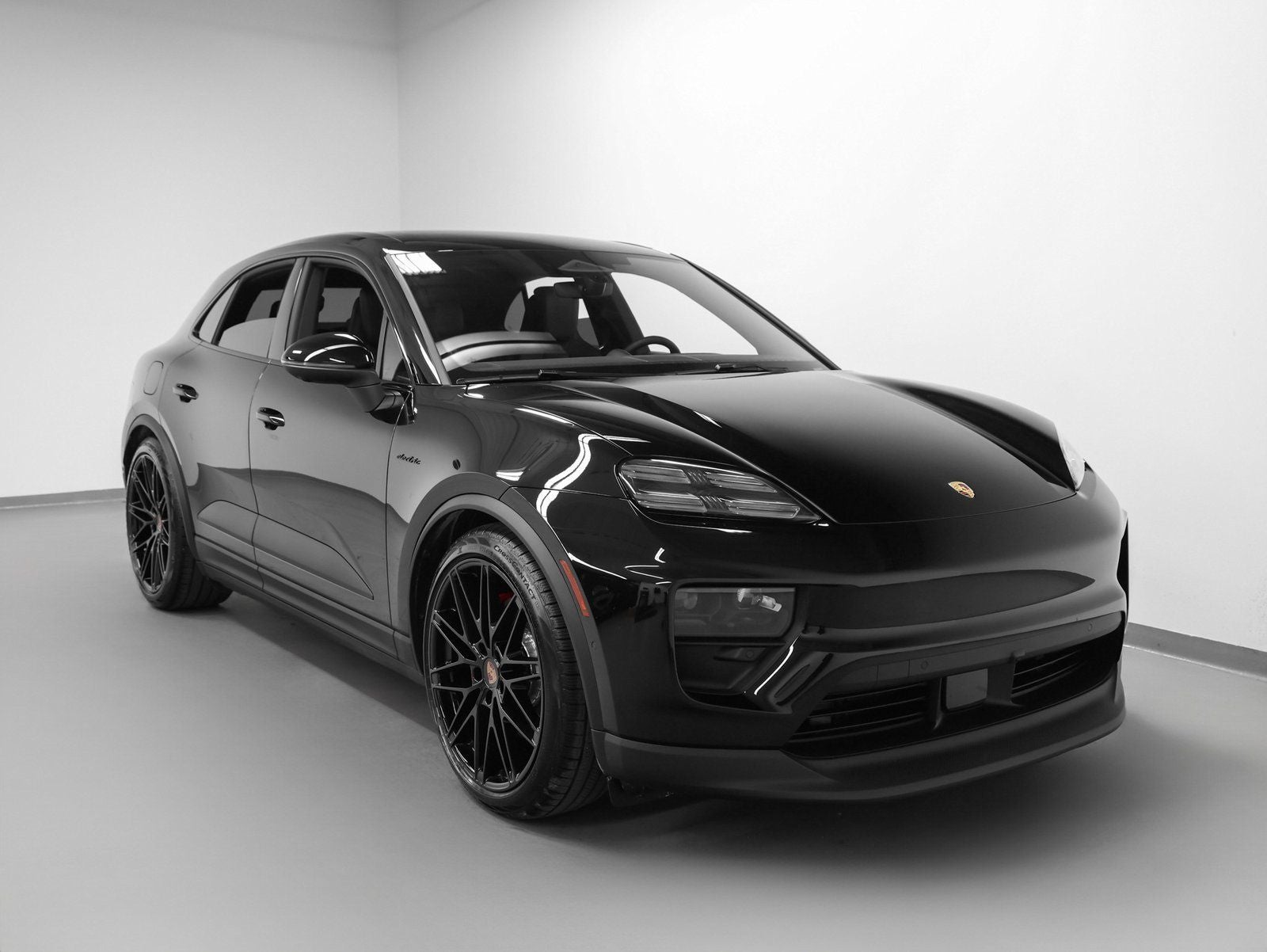 2026 Porsche Macan Macan 4S Electric