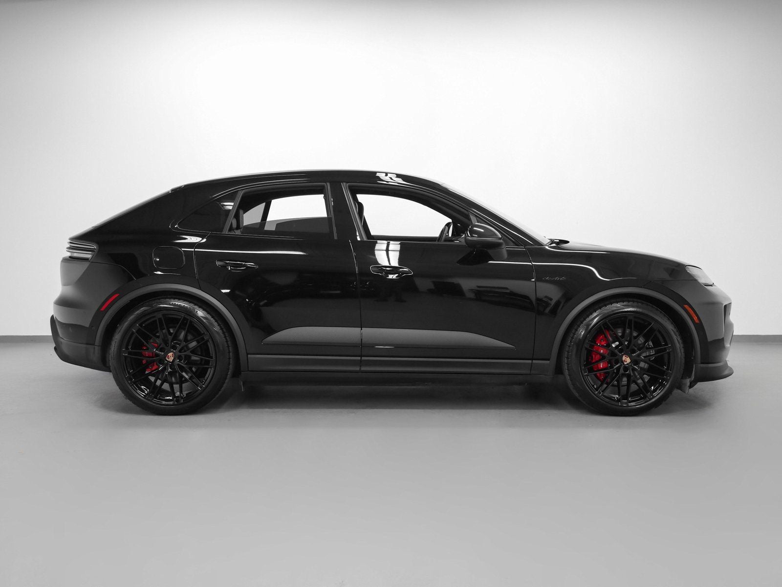 2026 Porsche Macan Macan 4S Electric
