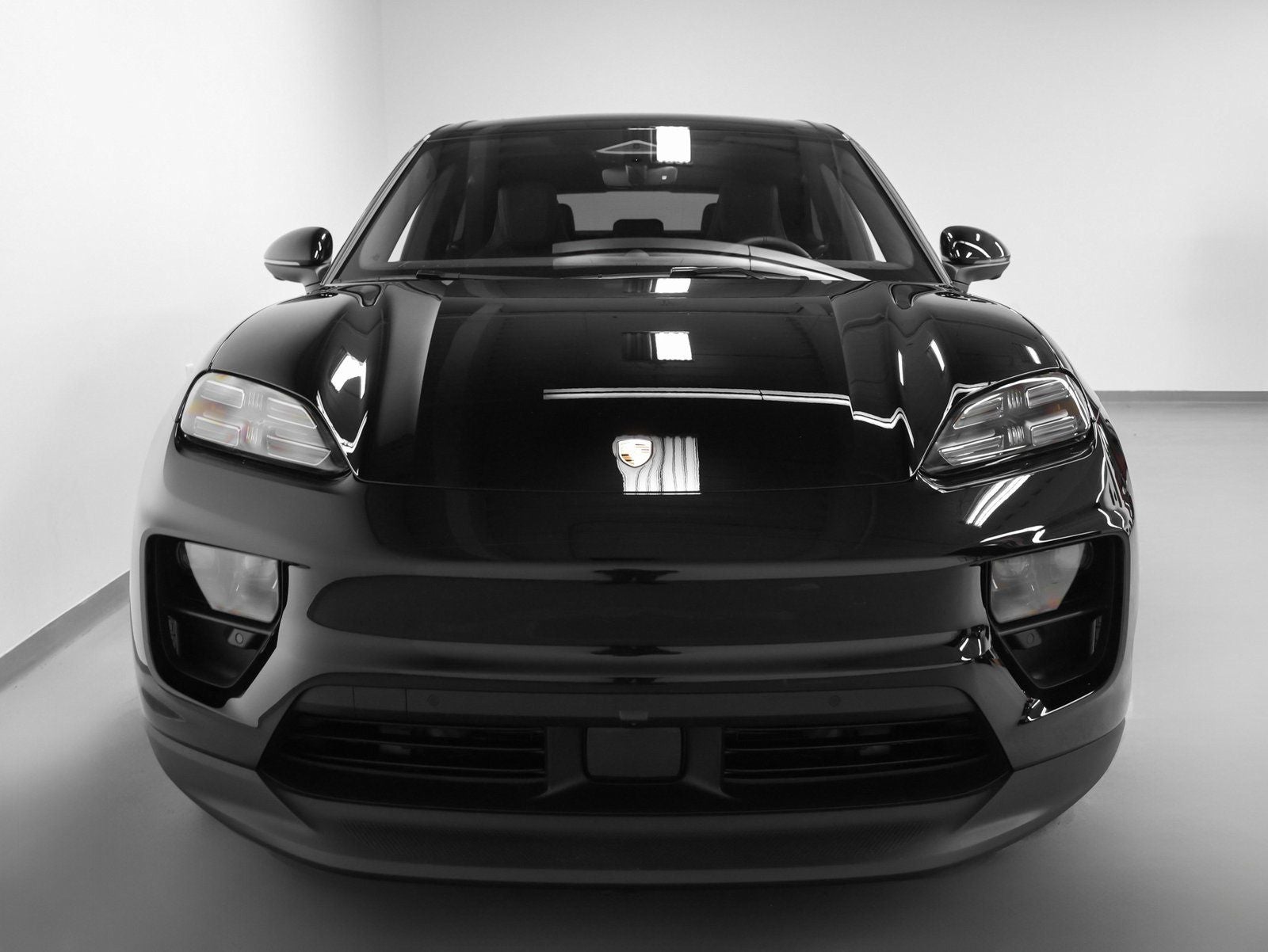 2026 Porsche Macan Macan 4S Electric