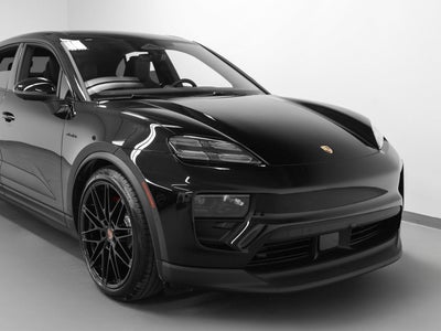2026 Porsche Macan Macan 4S Electric