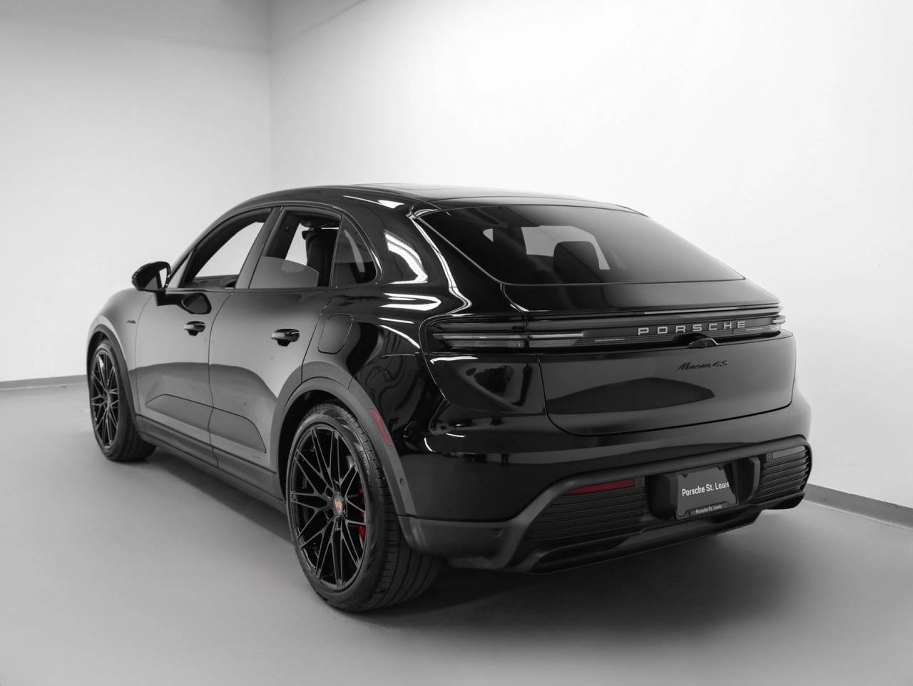 2026 Porsche Macan Macan 4S Electric