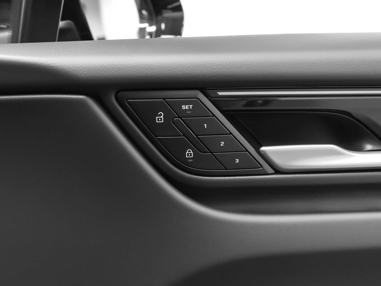 2026 Porsche Macan Macan 4S Electric