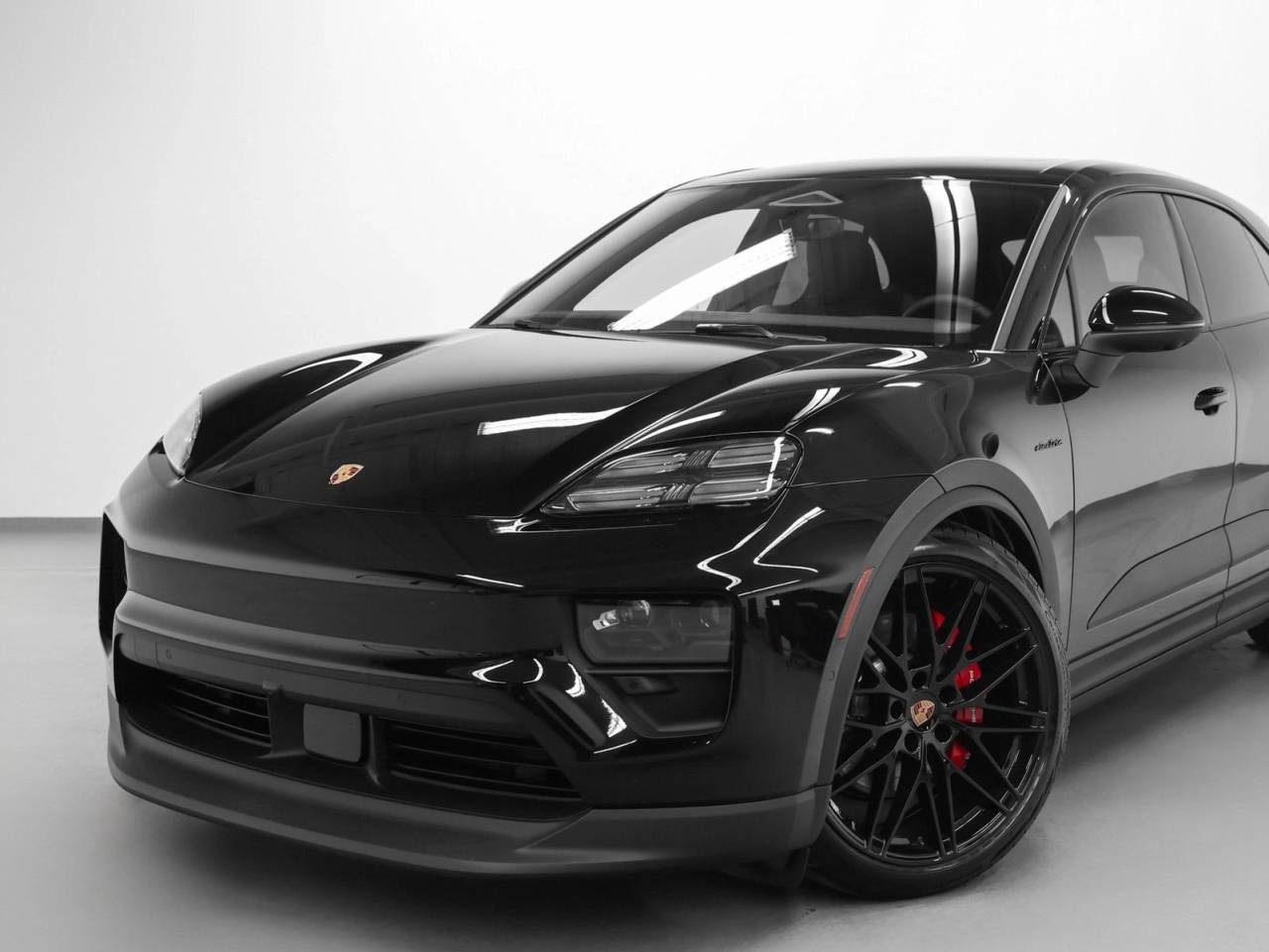 2026 Porsche Macan Macan 4S Electric