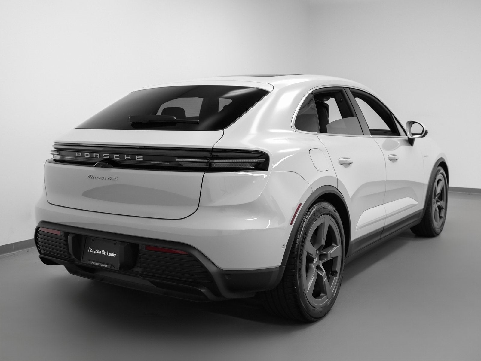 2025 Porsche Macan Macan 4S Electric