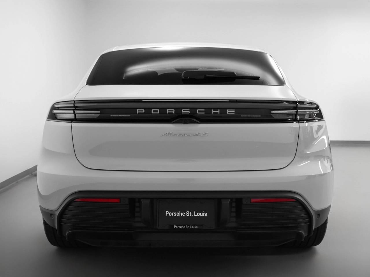 2025 Porsche Macan Macan 4S Electric