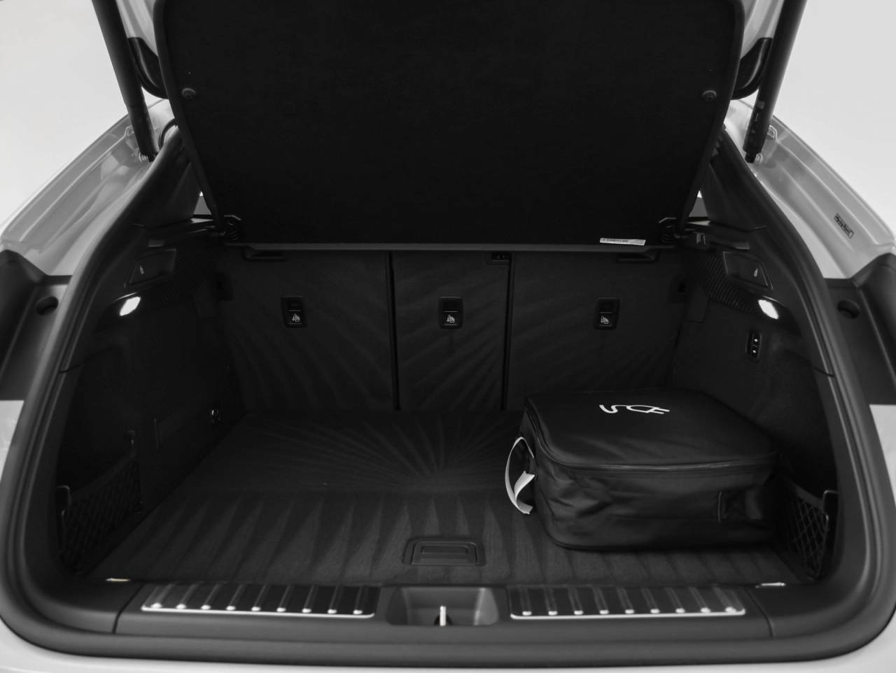 2025 Porsche Macan Macan 4S Electric