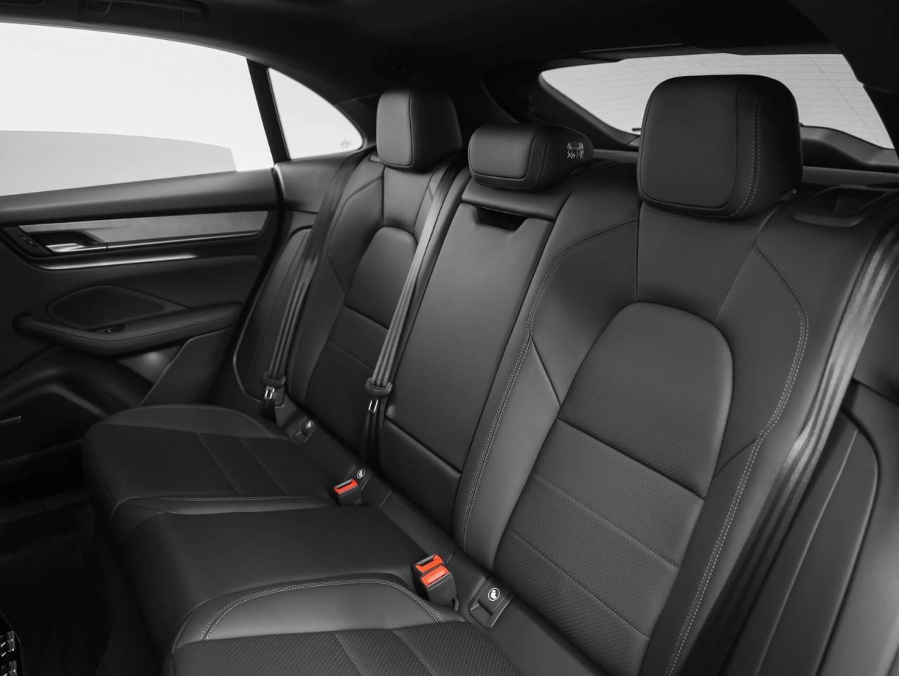 2025 Porsche Macan Macan 4S Electric