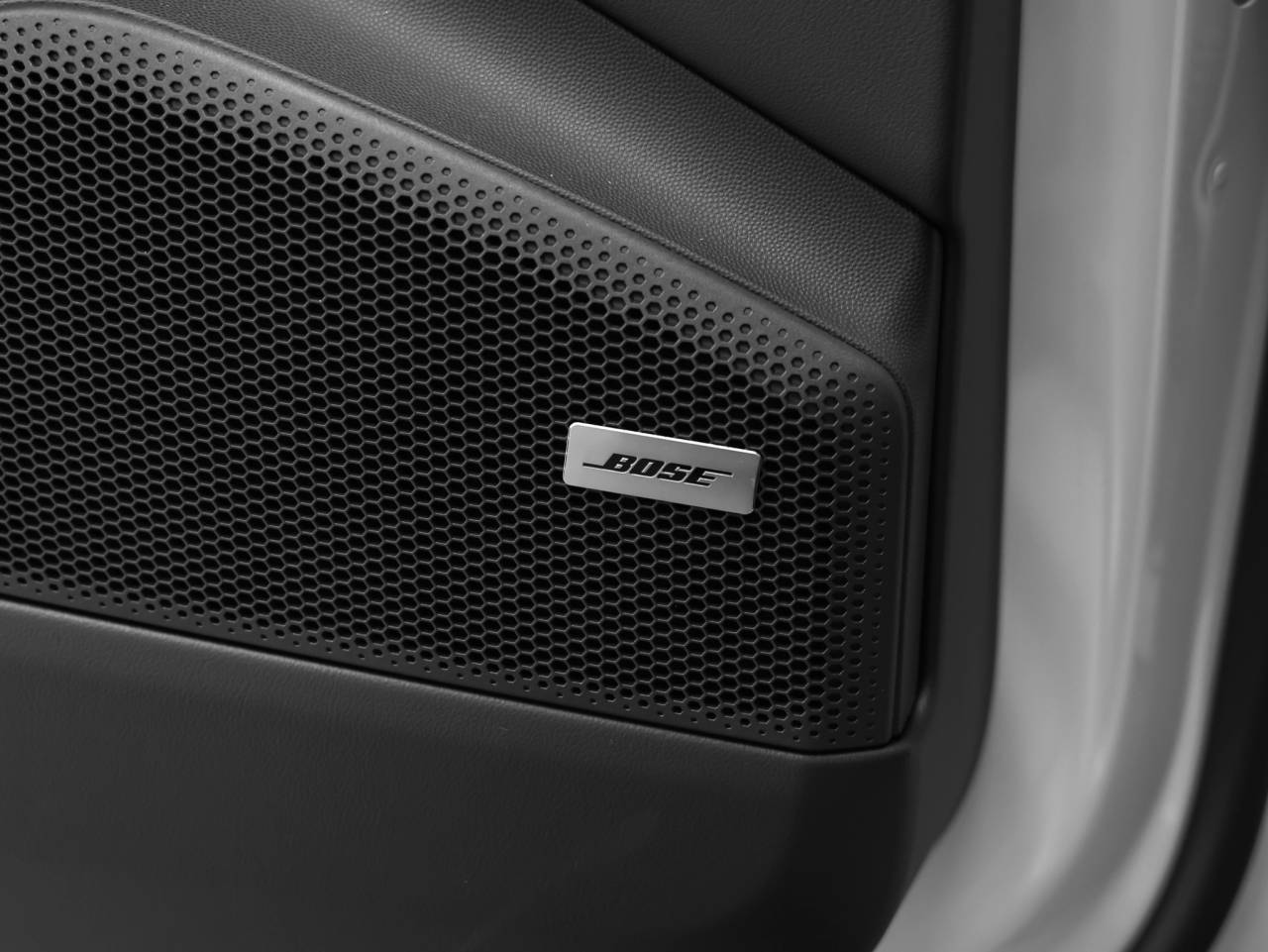 2025 Porsche Macan 4S Electric
