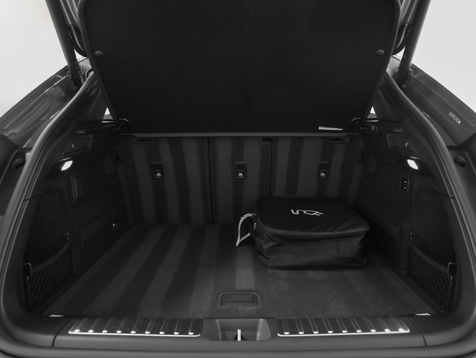 2025 Porsche Macan Macan 4S Electric