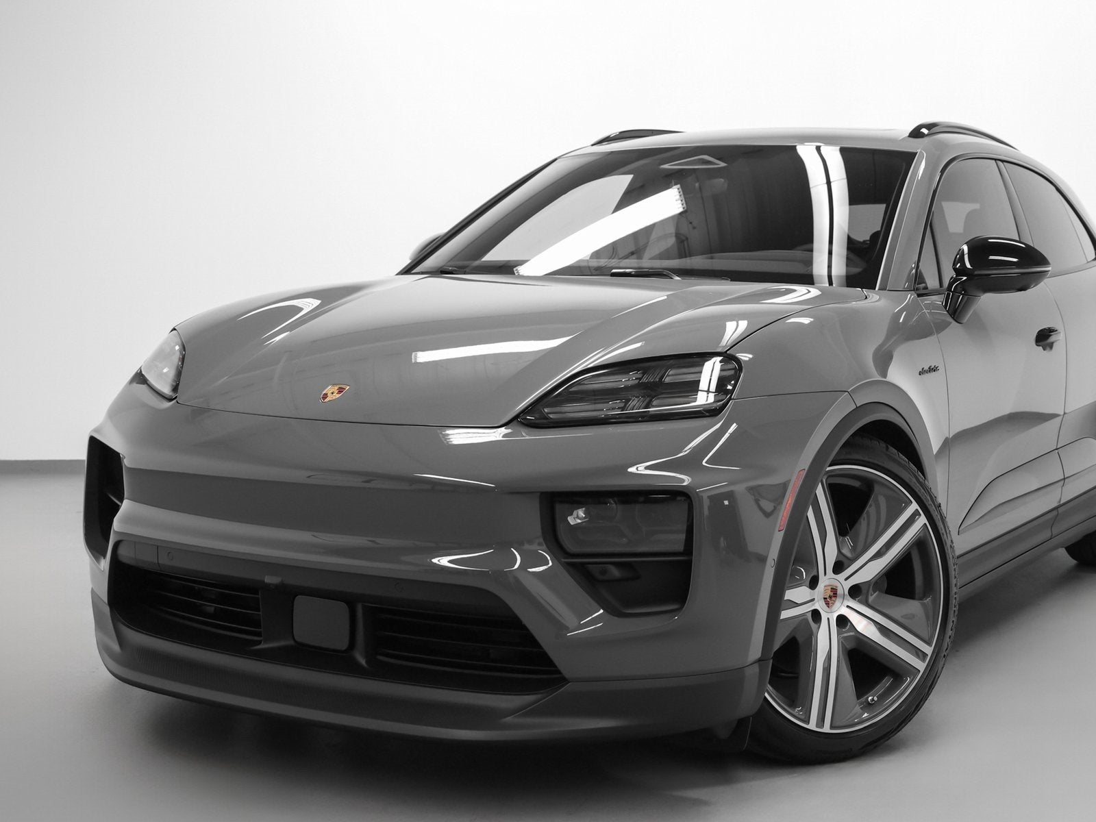 2025 Porsche Macan Macan 4S Electric