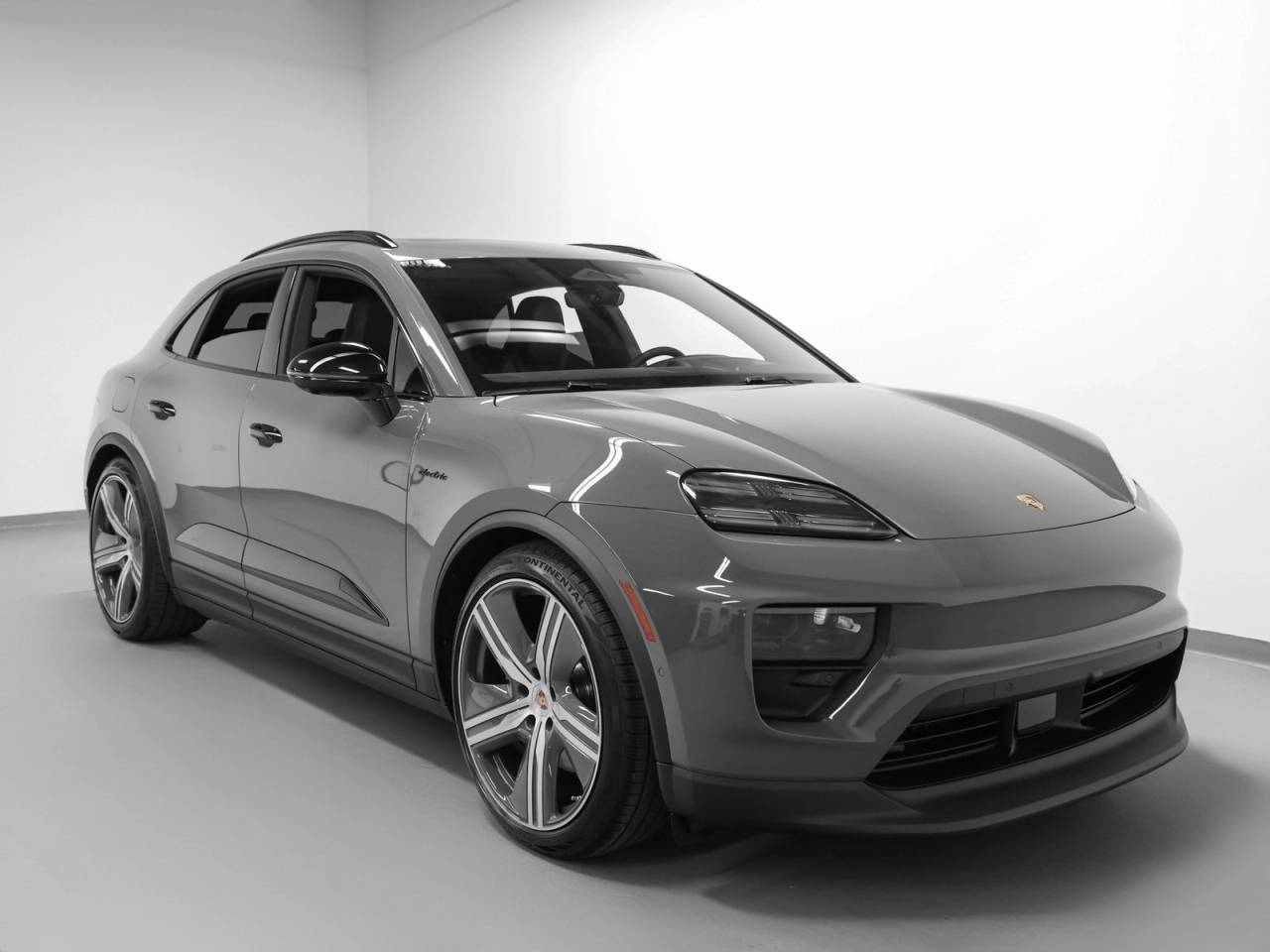 2025 Porsche Macan Macan 4S Electric