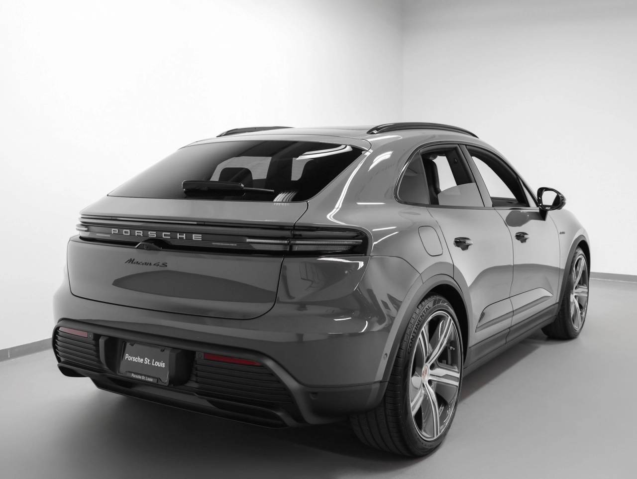 2025 Porsche Macan Macan 4S Electric