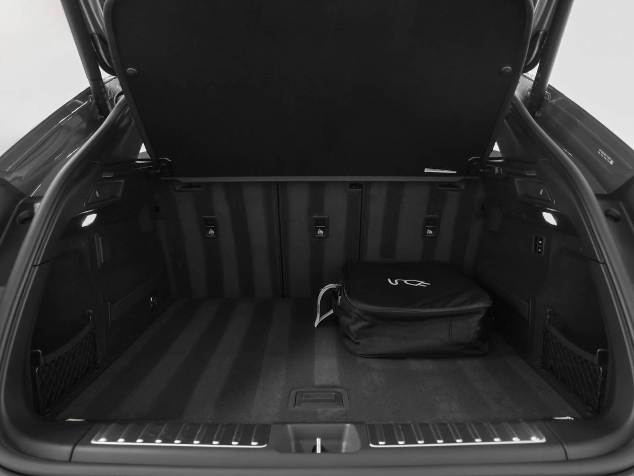 2025 Porsche Macan Macan 4S Electric