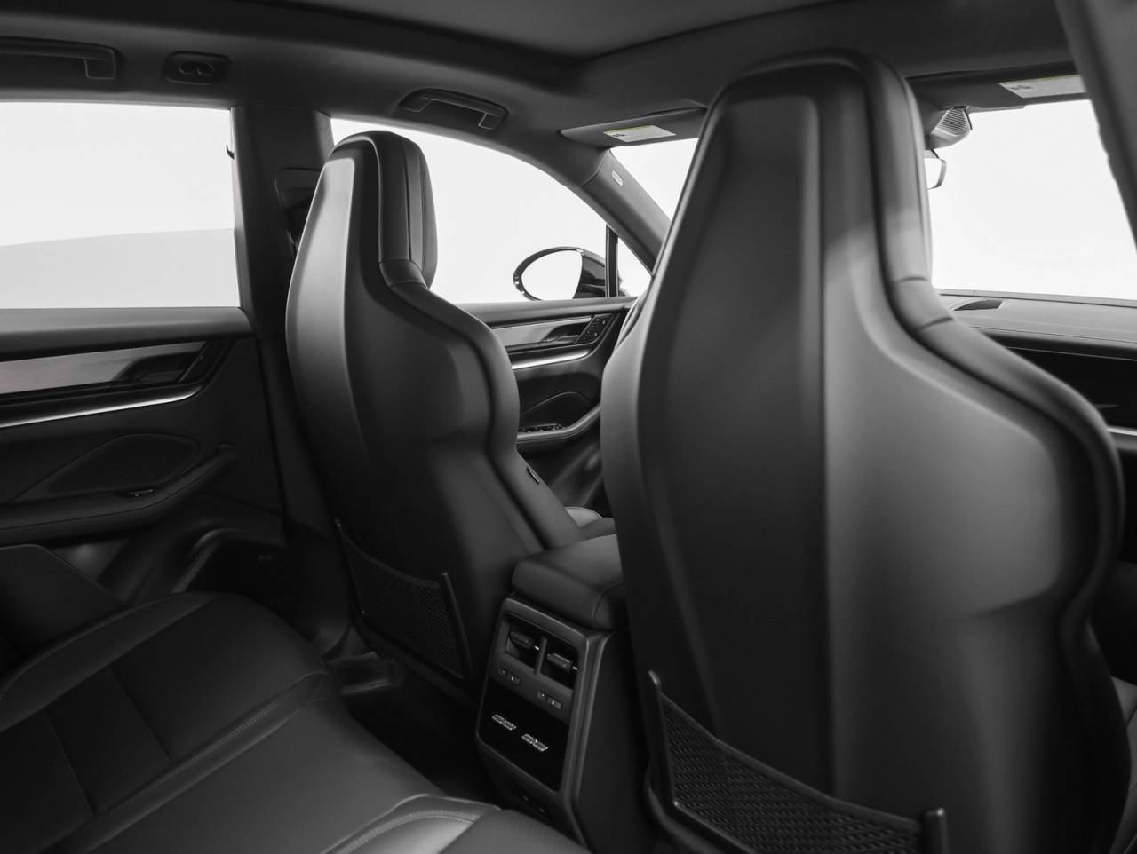 2025 Porsche Macan Macan 4S Electric