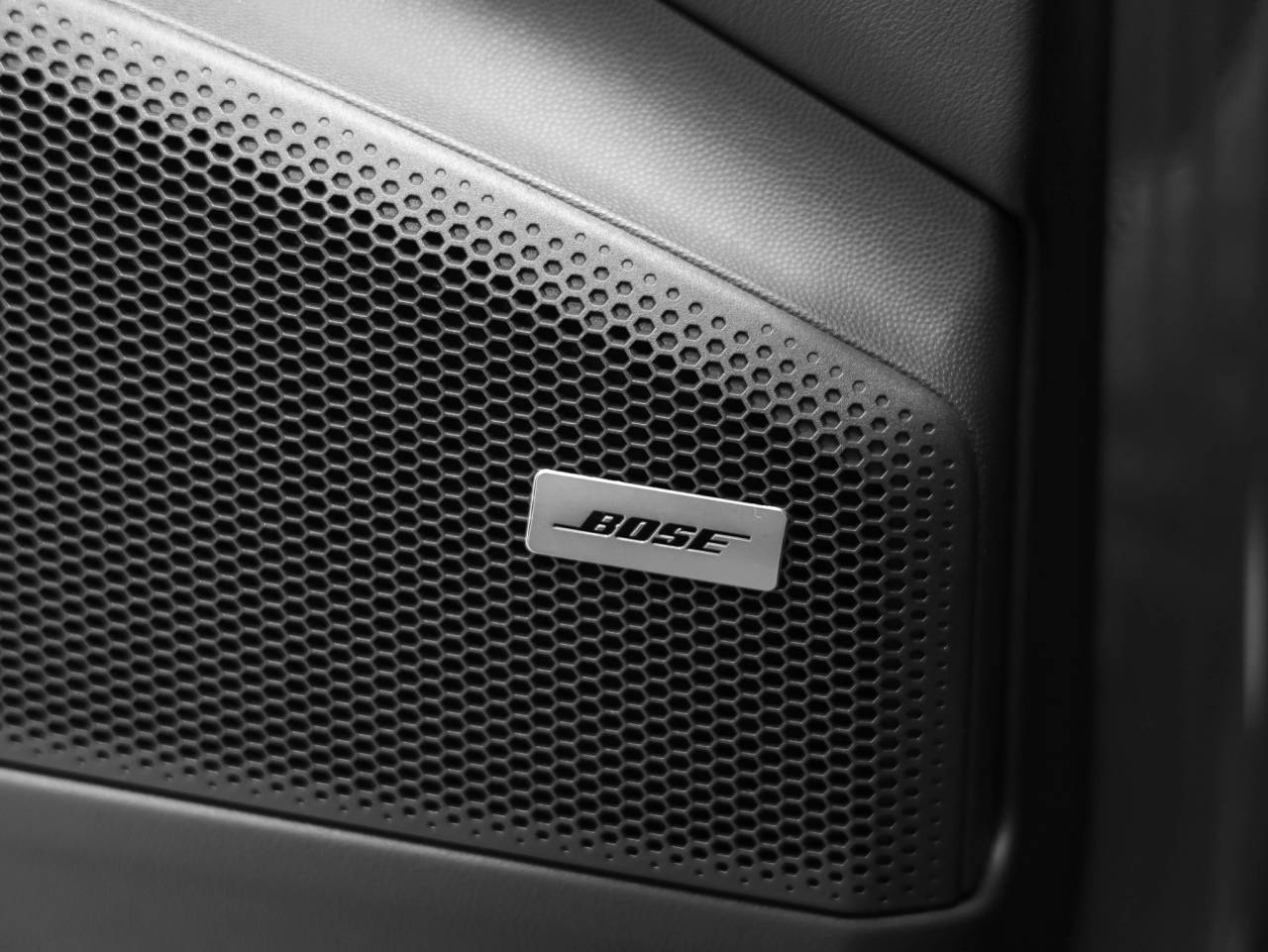 2025 Porsche Macan Macan 4S Electric