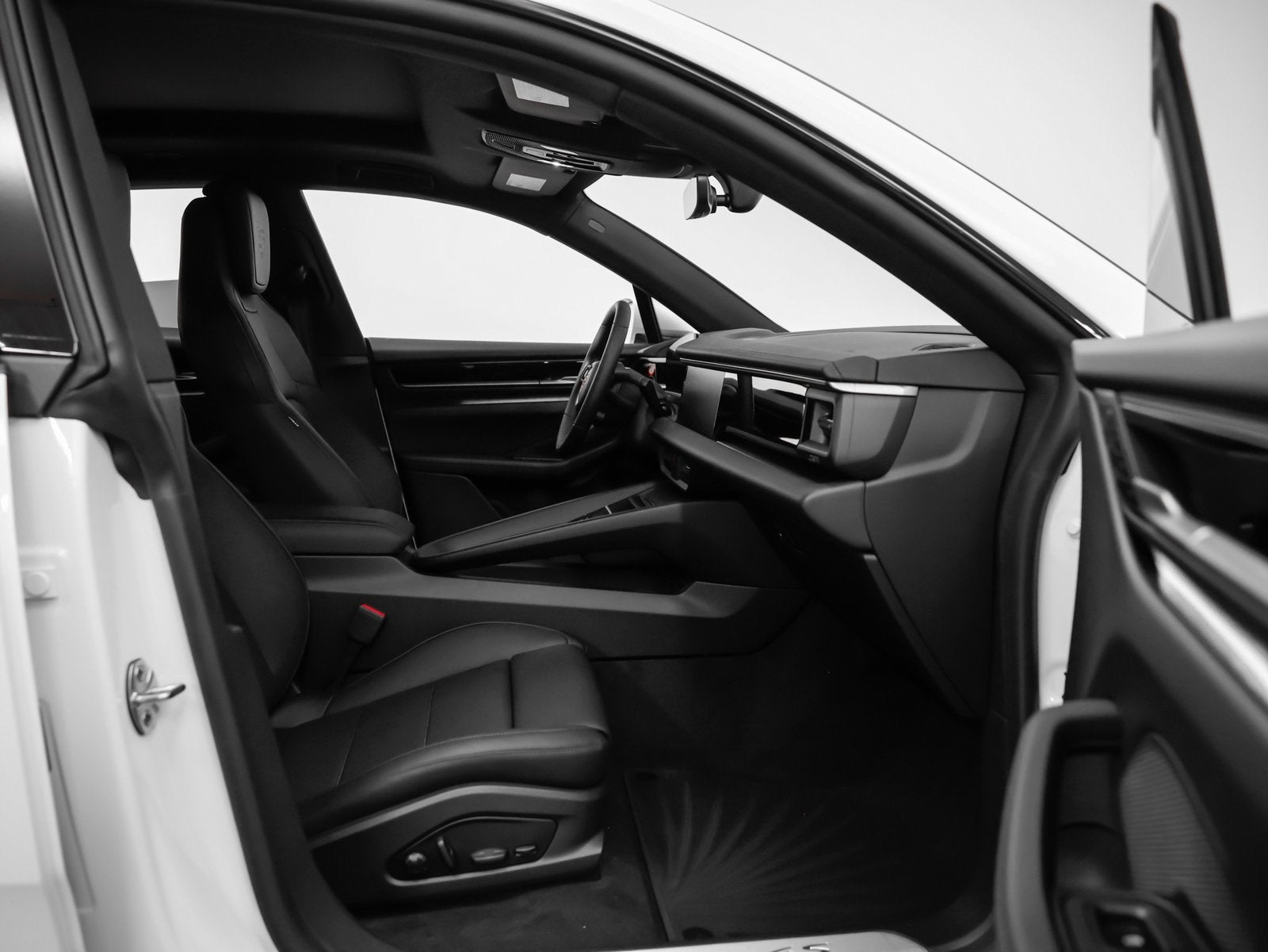 2025 Porsche Macan Macan 4S Electric