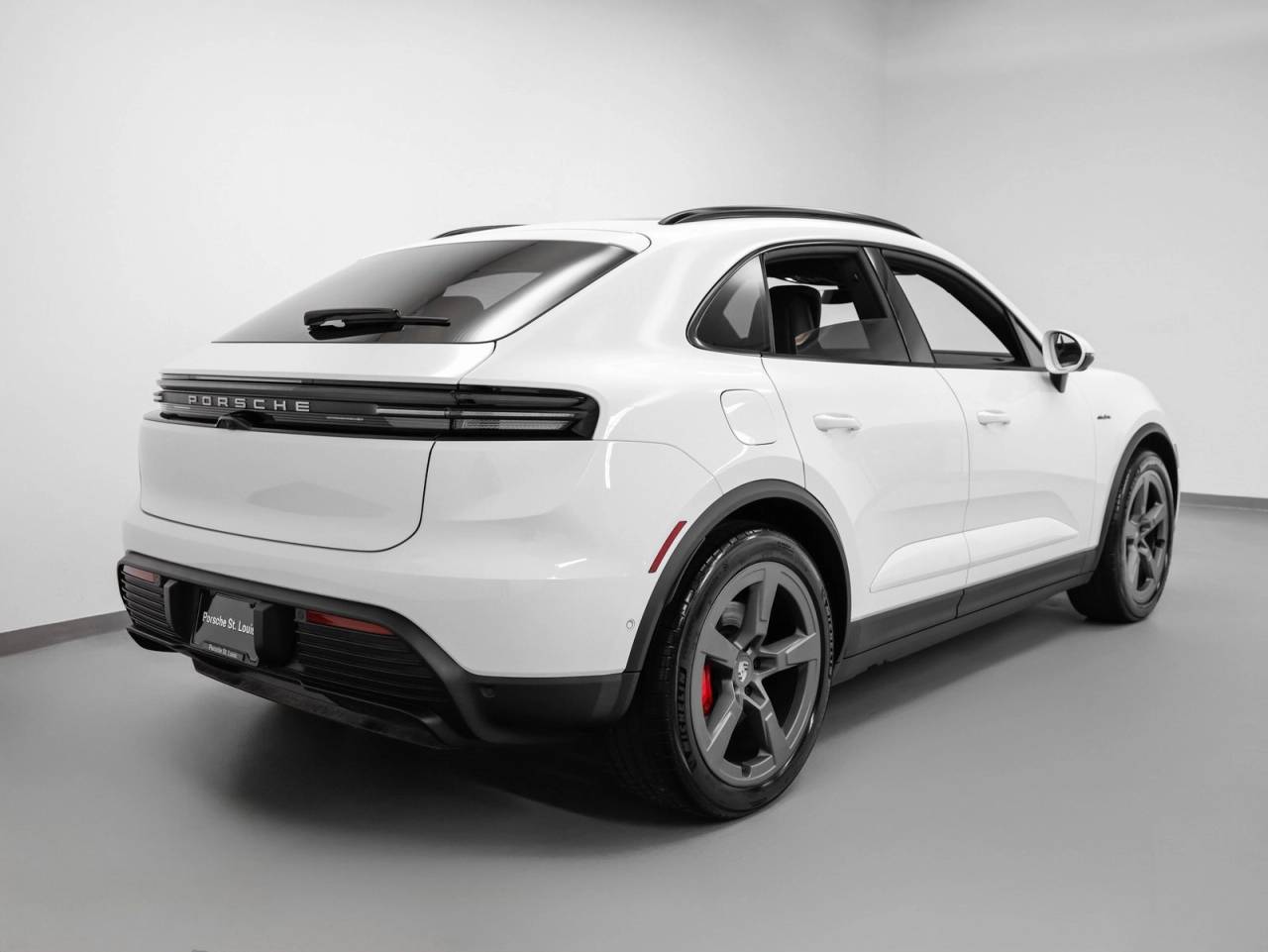 2025 Porsche Macan Macan 4S Electric