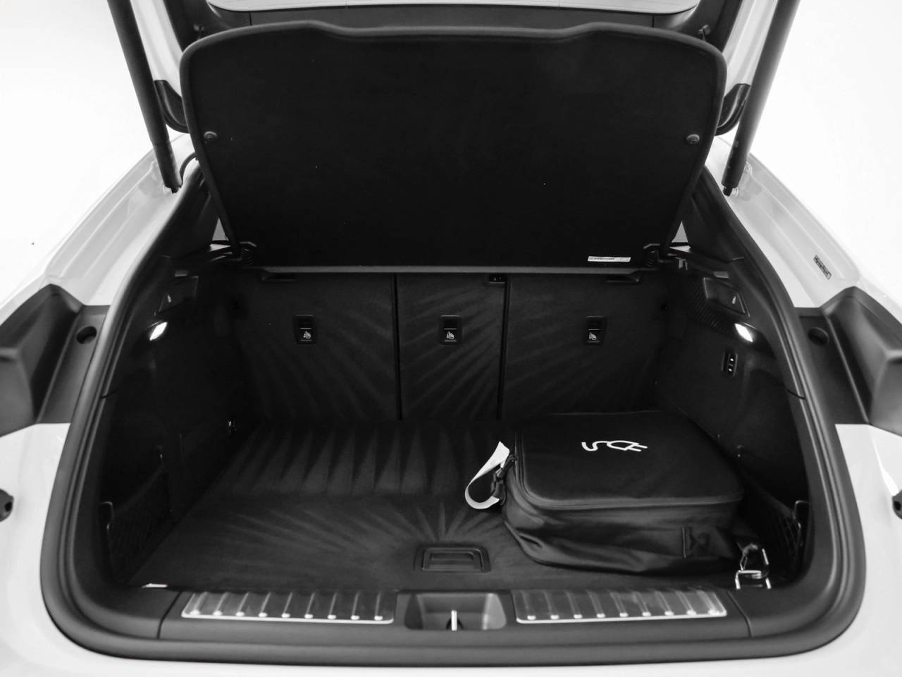 2025 Porsche Macan Macan 4S Electric