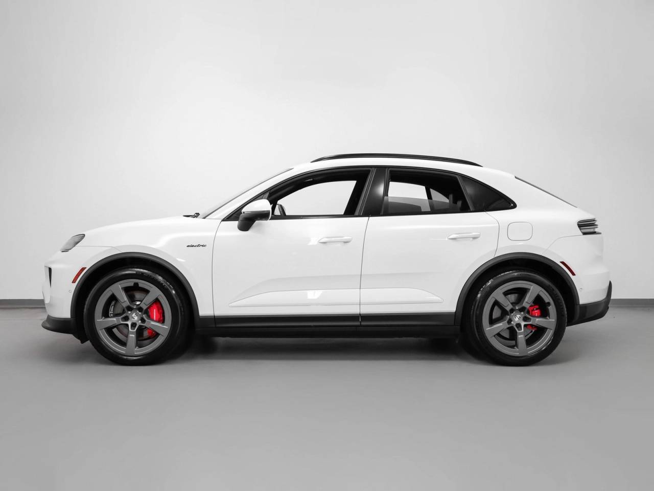 2025 Porsche Macan Macan 4S Electric