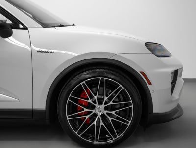 2025 Porsche Macan Macan 4S Electric