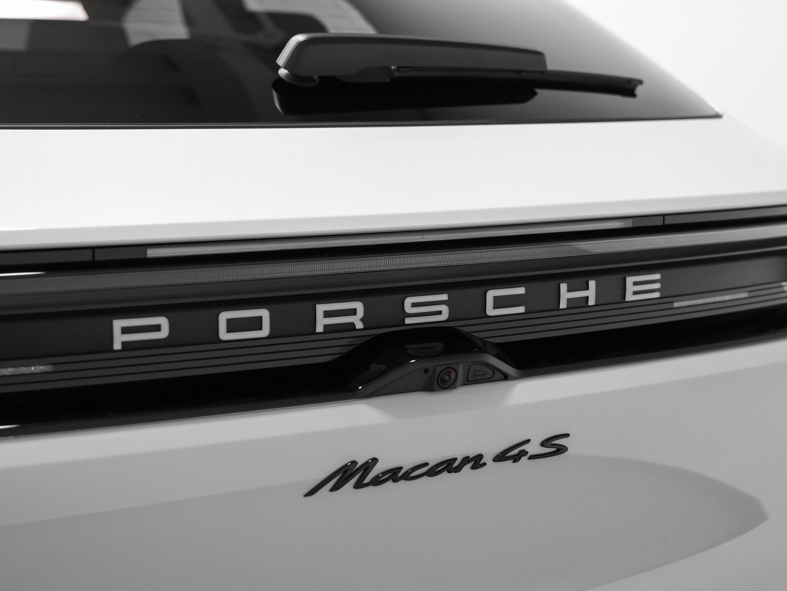 2025 Porsche Macan Macan 4S Electric