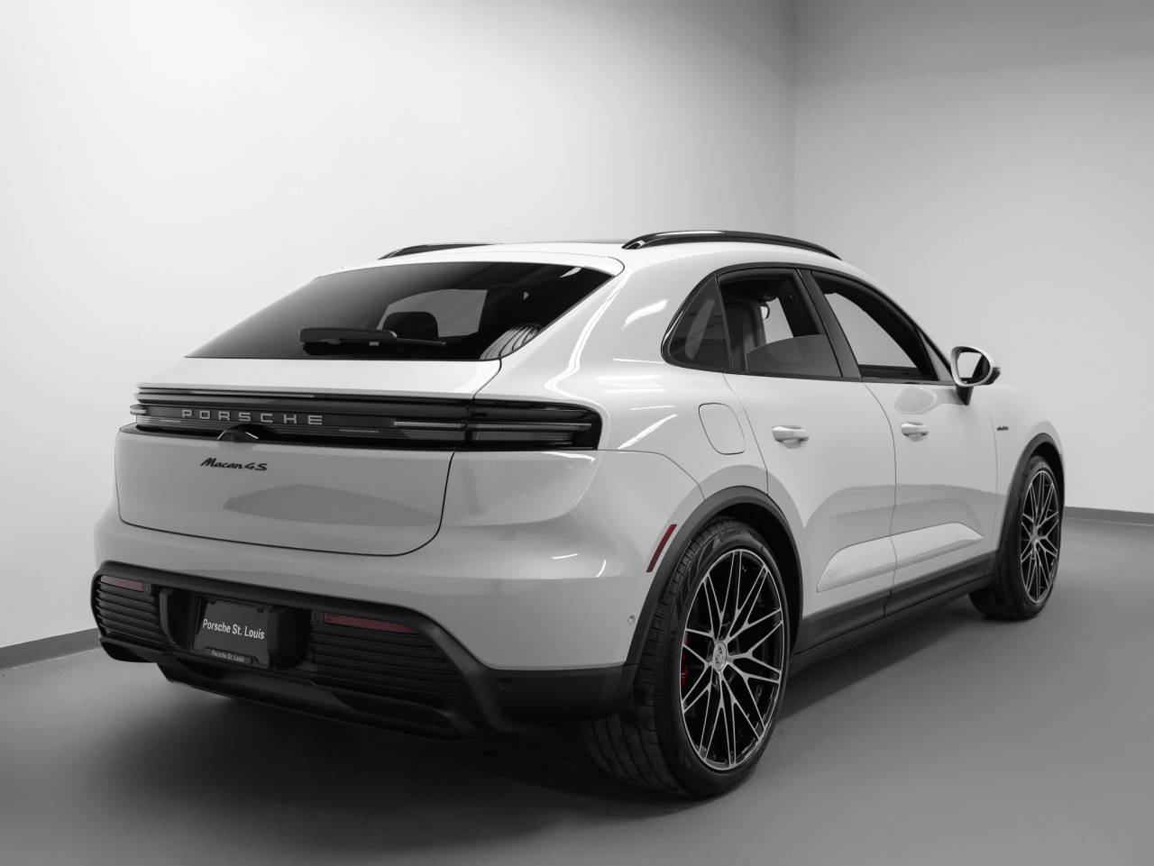 2025 Porsche Macan Macan 4S Electric