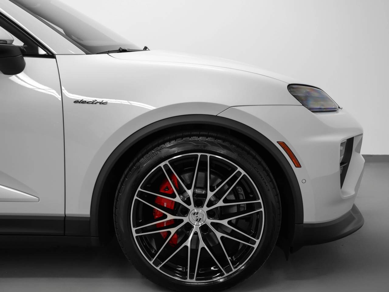 2025 Porsche Macan Macan 4S Electric
