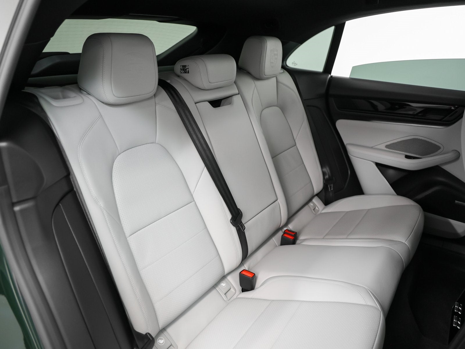 2025 Porsche Macan Macan 4S Electric