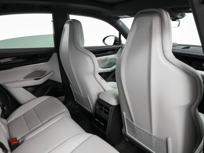 2025 Porsche Macan Macan 4S Electric