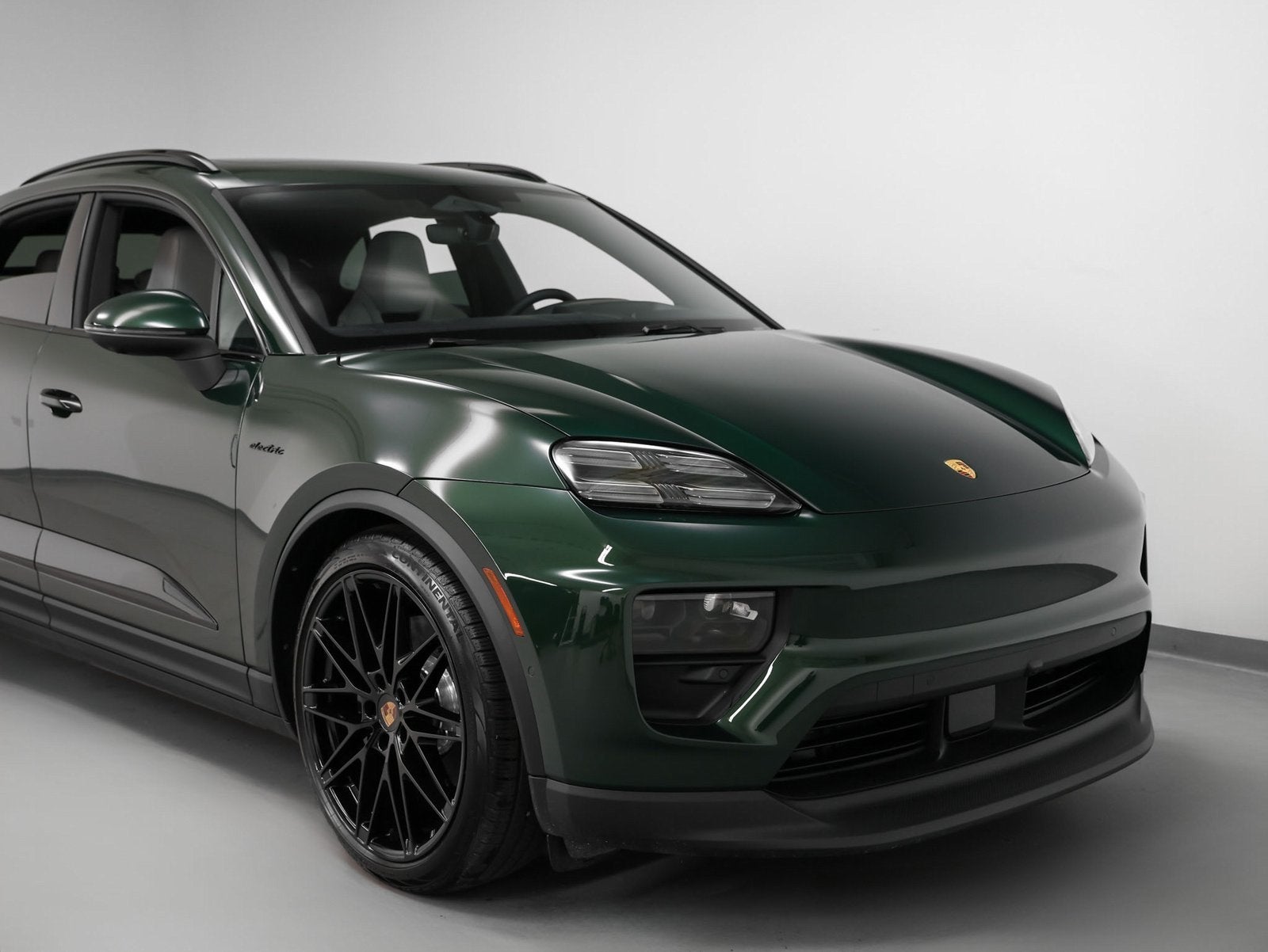 2025 Porsche Macan Macan 4S Electric