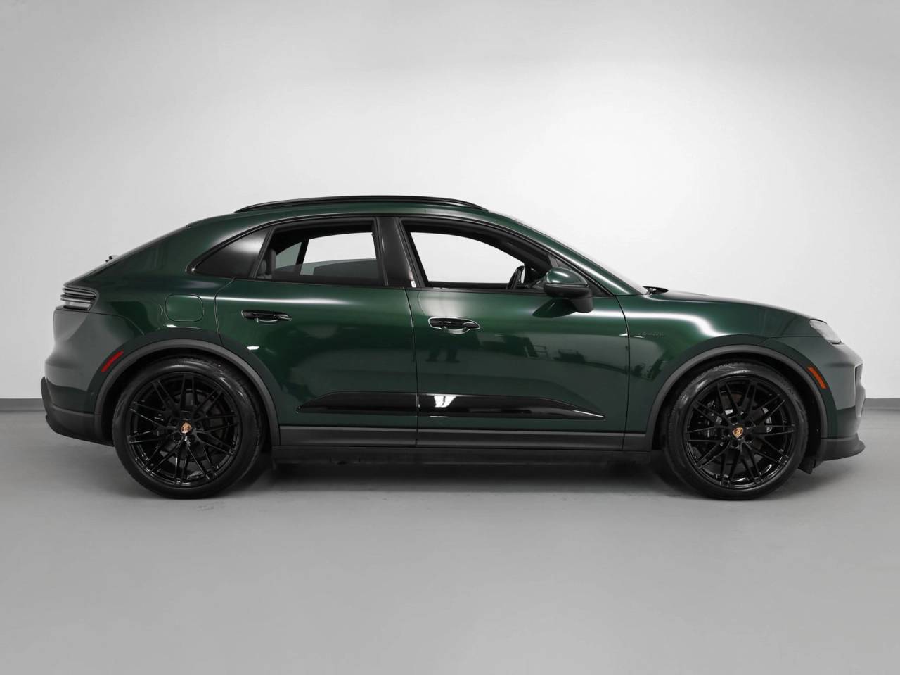 2025 Porsche Macan Macan 4S Electric
