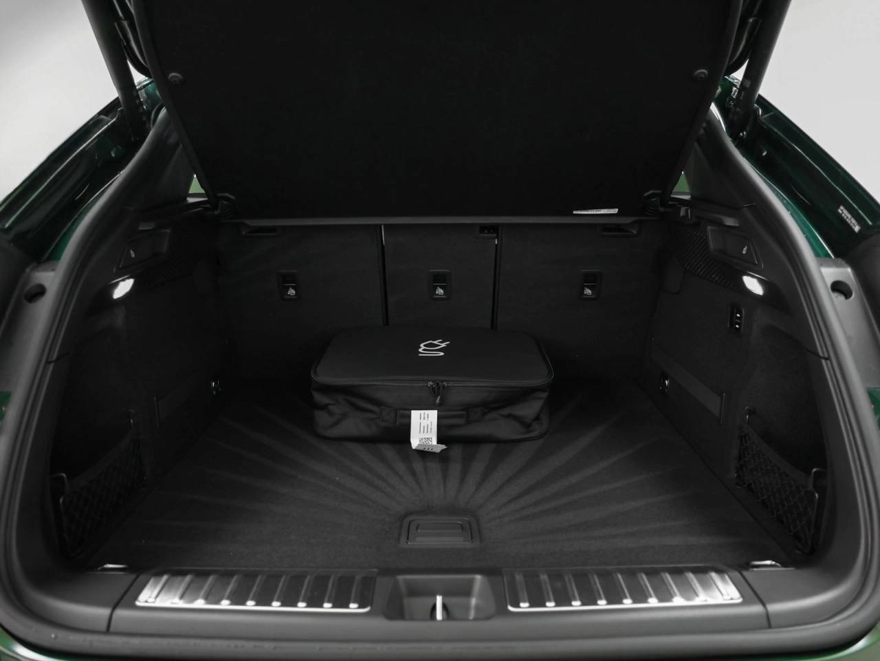 2025 Porsche Macan Macan 4S Electric