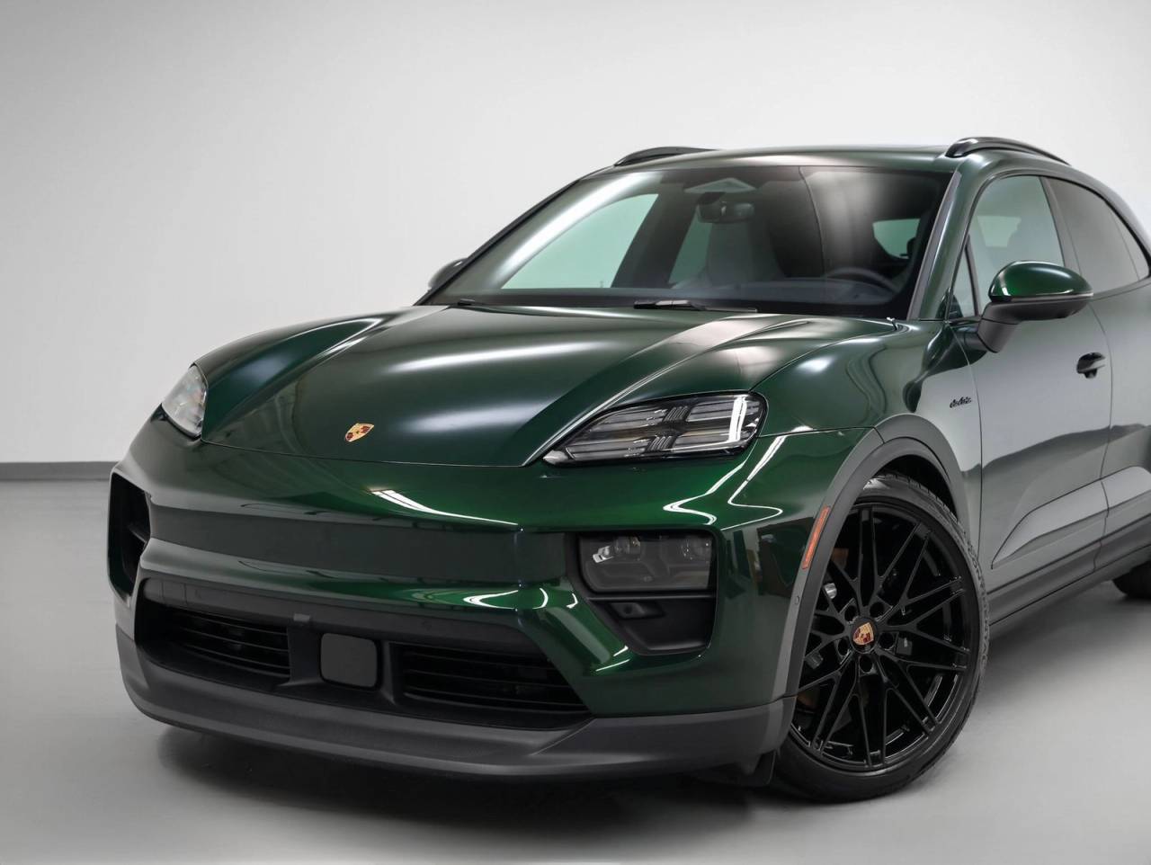 2025 Porsche Macan Macan 4S Electric
