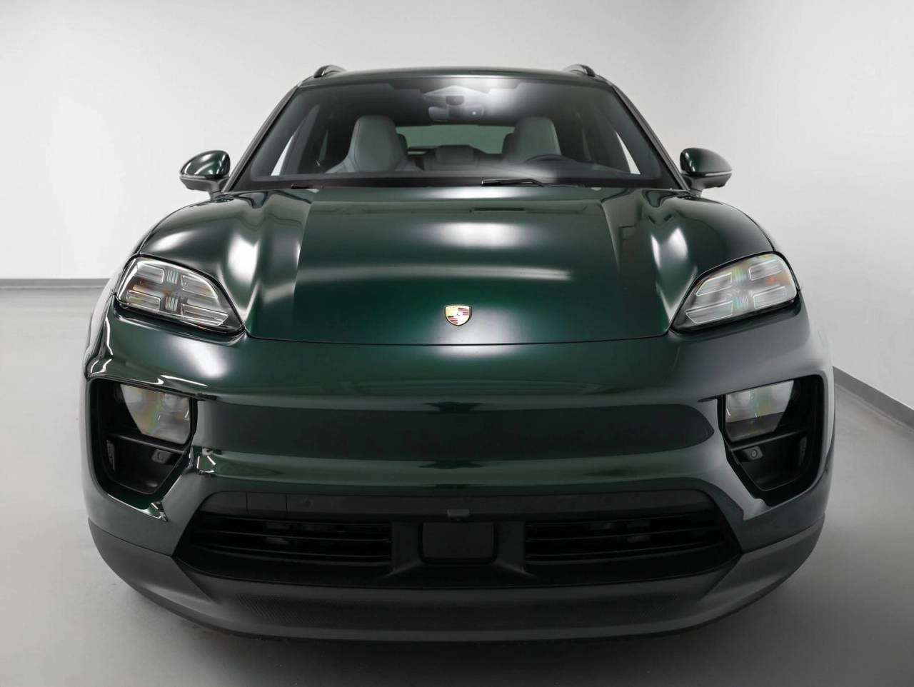 2025 Porsche Macan Macan 4S Electric