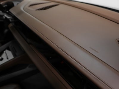 2025 Porsche Macan Macan Turbo Electric