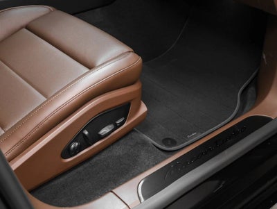 2025 Porsche Macan Macan Turbo Electric