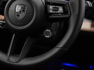 2025 Porsche Macan Macan Turbo Electric